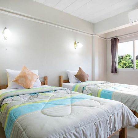 Baan Bangrak Residence Trang Esterno foto