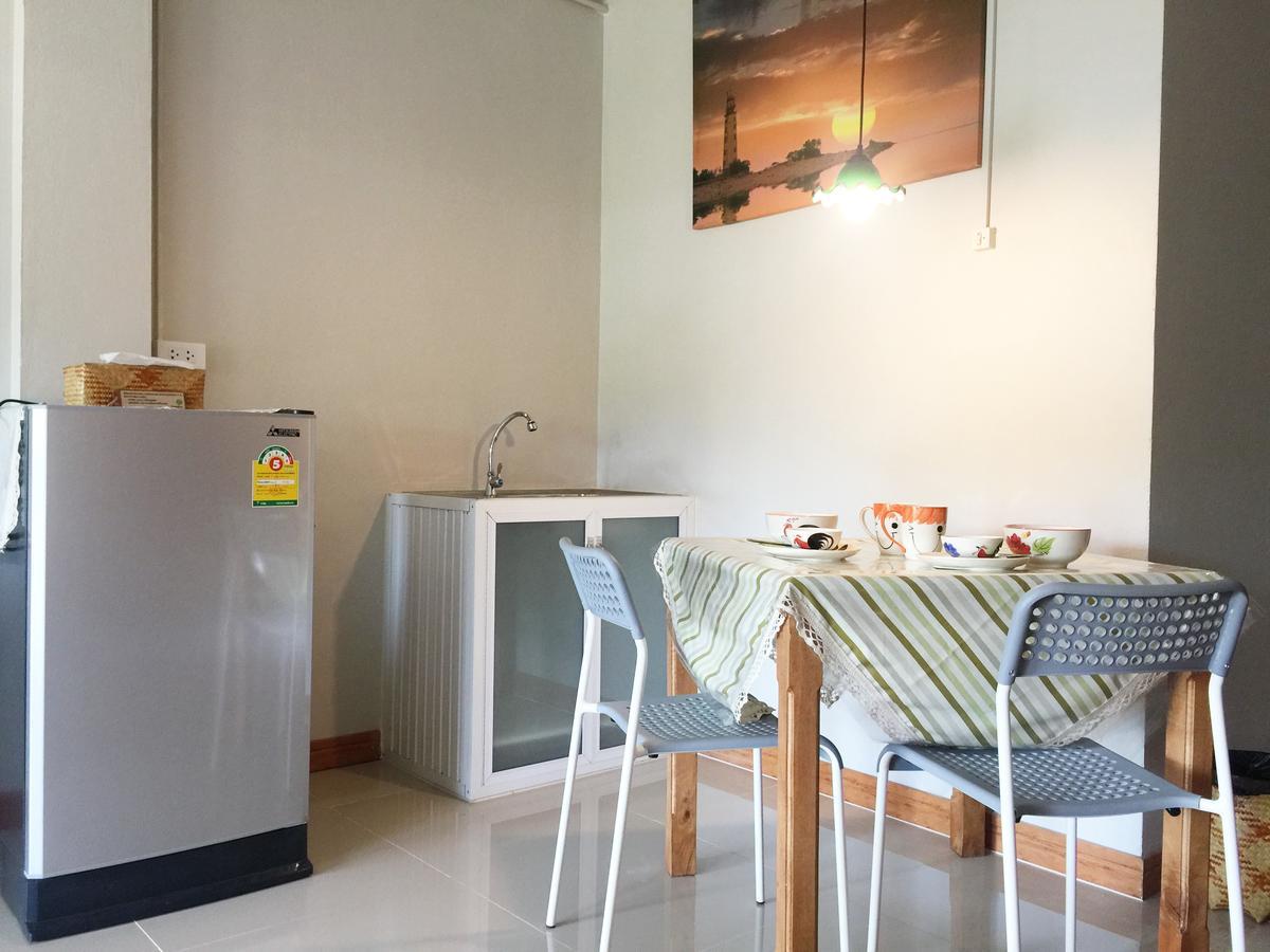 Baan Bangrak Residence Trang Esterno foto
