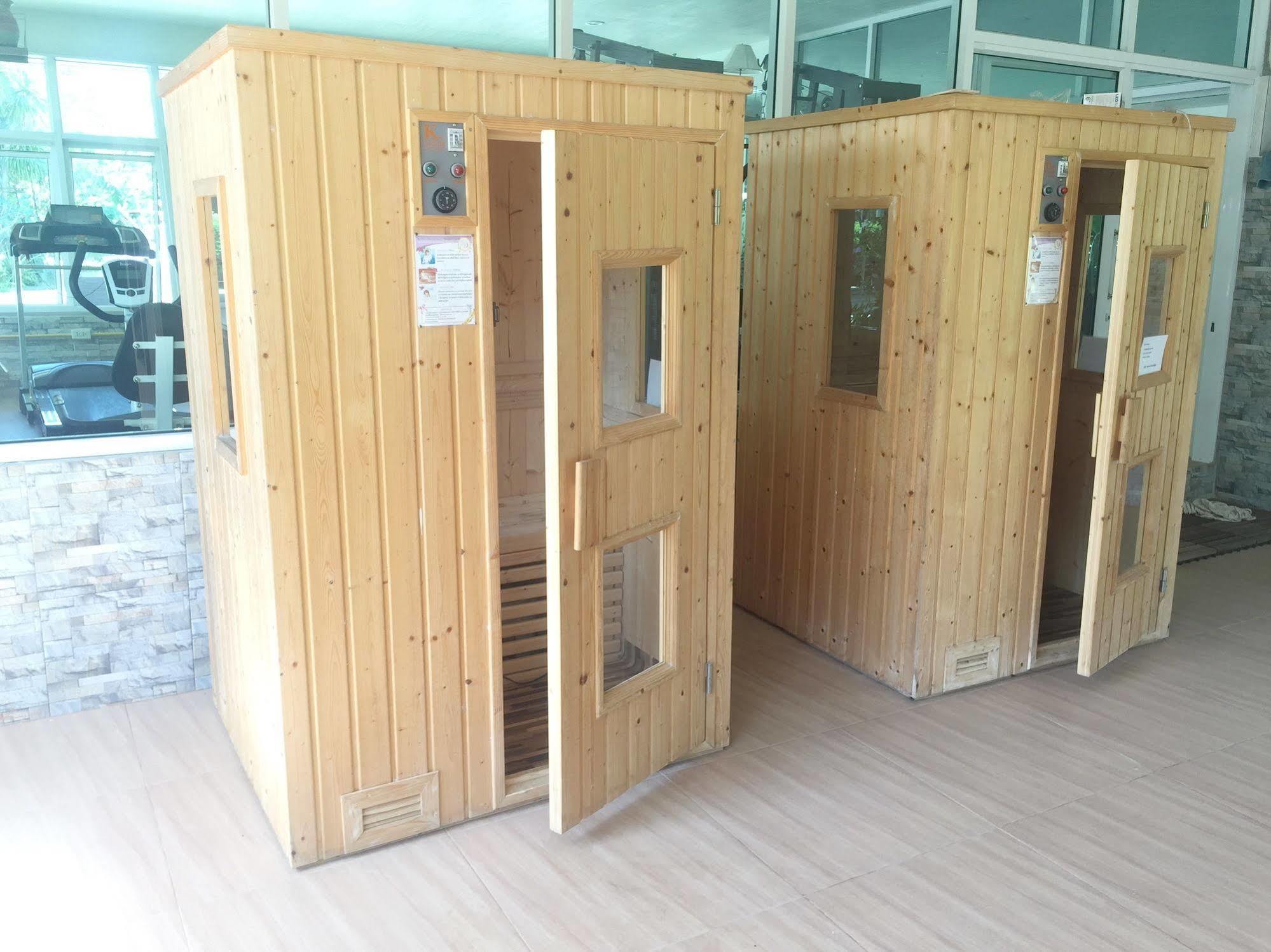 Baan Bangrak Residence Trang Esterno foto